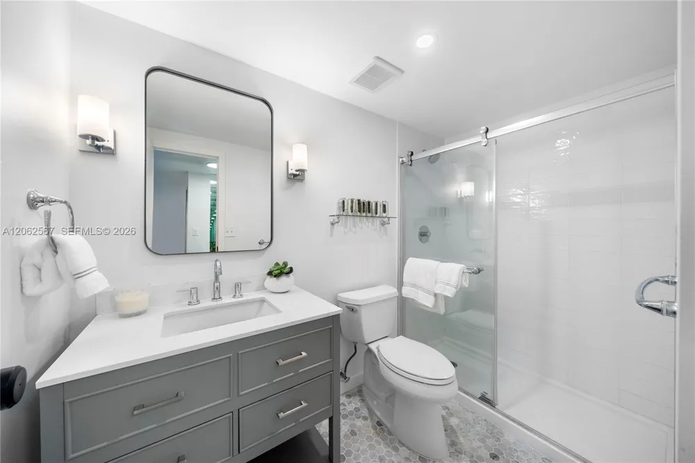 100 Edgewater Dr #138 Coral Gables, FL 33133