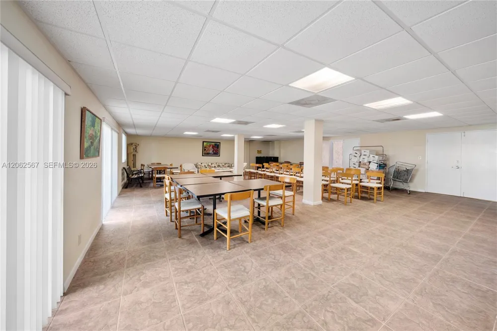 100 Edgewater Dr #138 Coral Gables, FL 33133