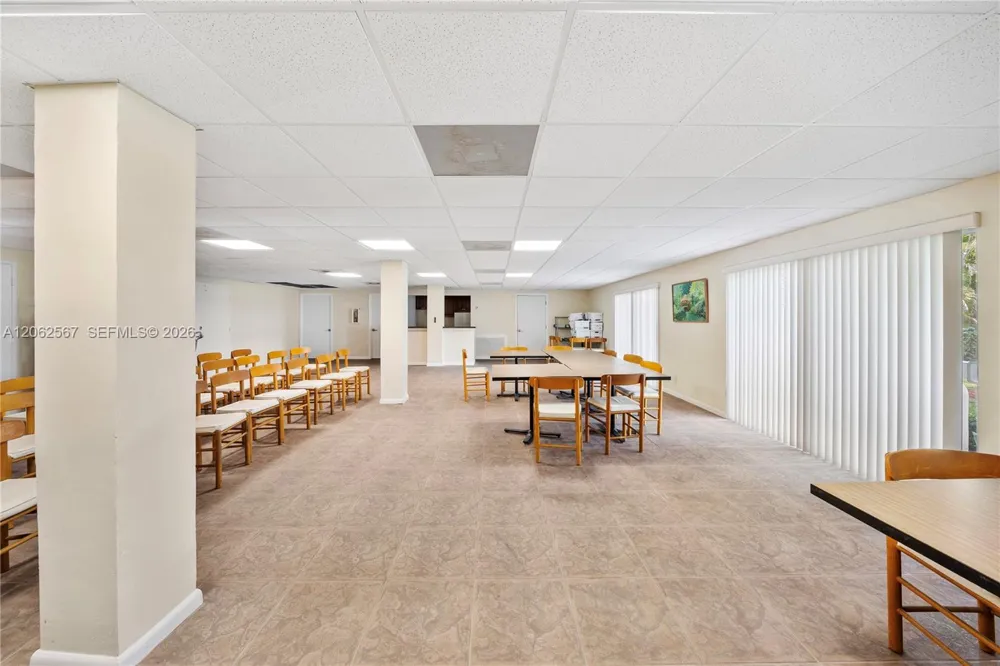100 Edgewater Dr #138 Coral Gables, FL 33133