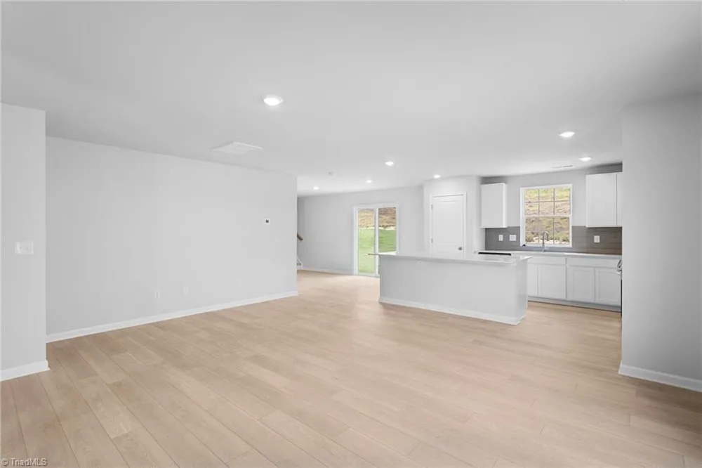 118 Primrose Street King, NC 27021
