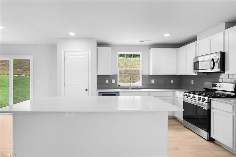 118 Primrose Street King, NC 27021