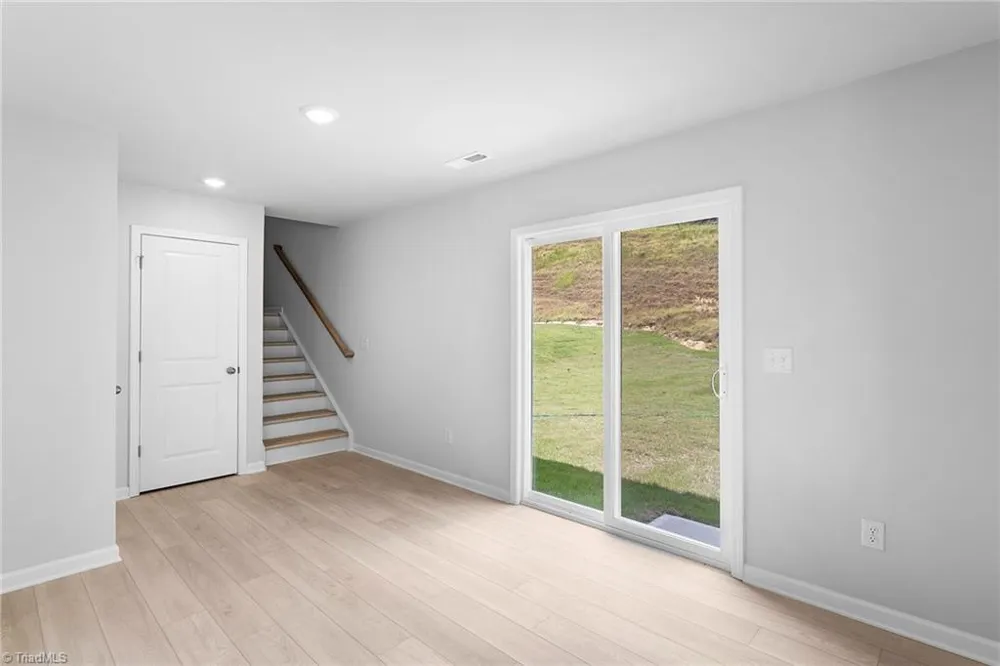 118 Primrose Street King, NC 27021