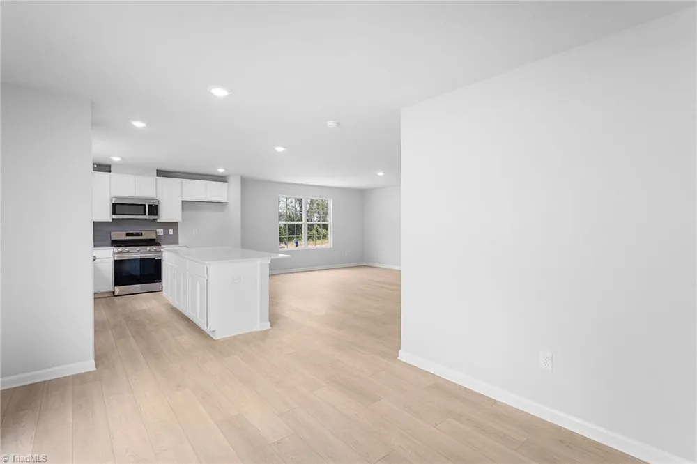 118 Primrose Street King, NC 27021