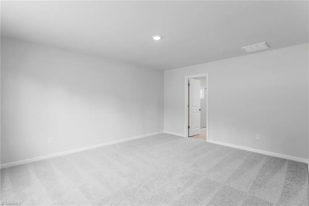 118 Primrose Street King, NC 27021