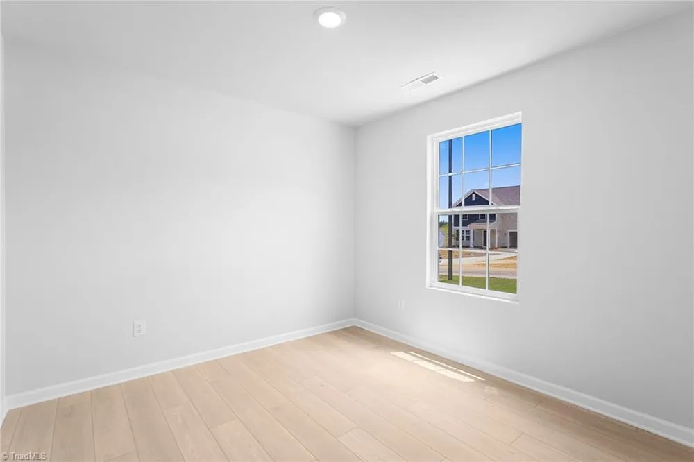 118 Primrose Street King, NC 27021