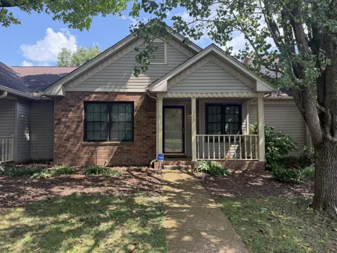 513 Upsall Dr