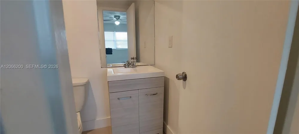 7960 Colony Cir N #207 Tamarac, FL 33321