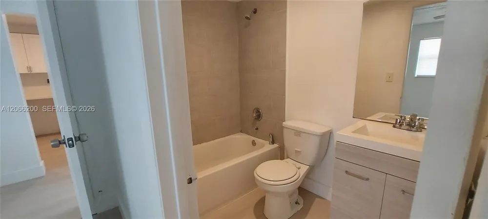 7960 Colony Cir N #207 Tamarac, FL 33321