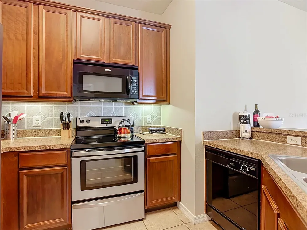 2742 OAKWATER DRIVE #104 Kissimmee, FL 34747
