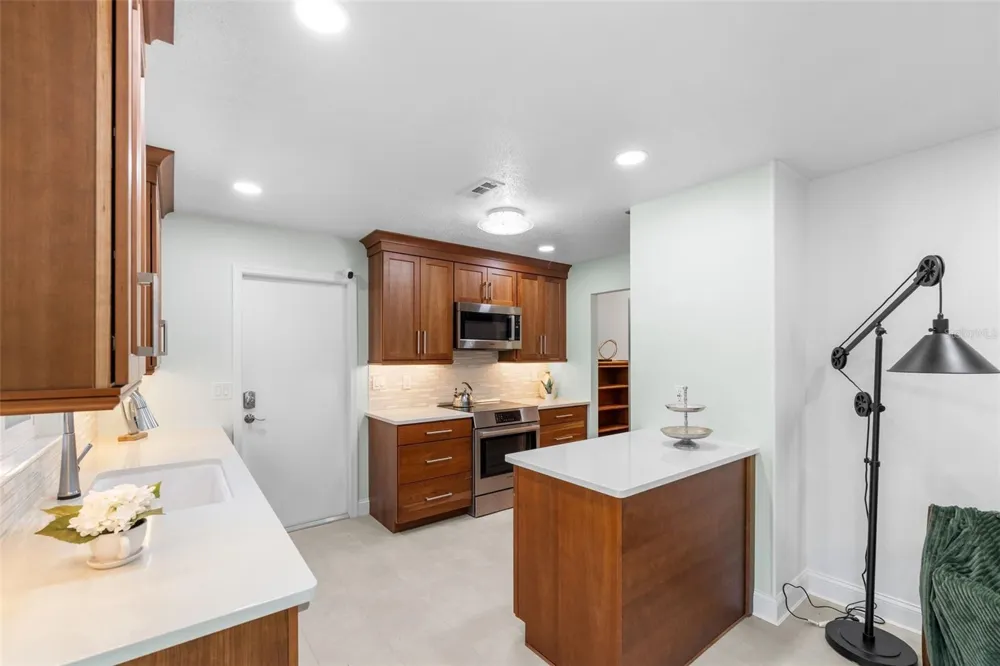 3525 NW 50TH AVENUE Gainesville, FL 32605
