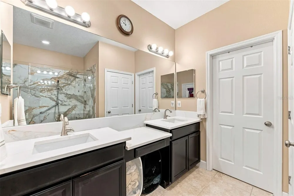 8738 TERRACINA LAKE DRIVE Tampa, FL 33625
