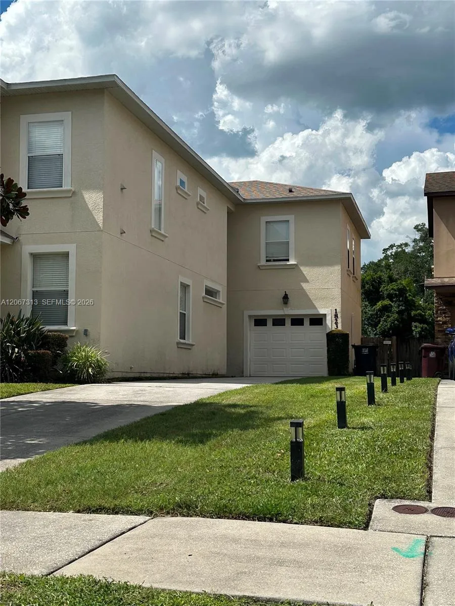 1823 GARVIN sT Orlando, FL 32803