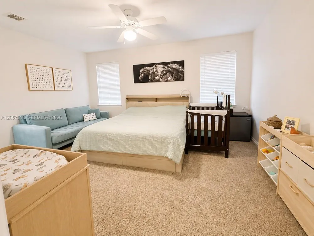 1823 GARVIN sT Orlando, FL 32803