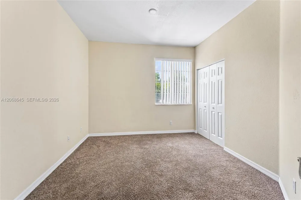 2004 Freeport Ln #4106 Riviera Beach, FL 33404