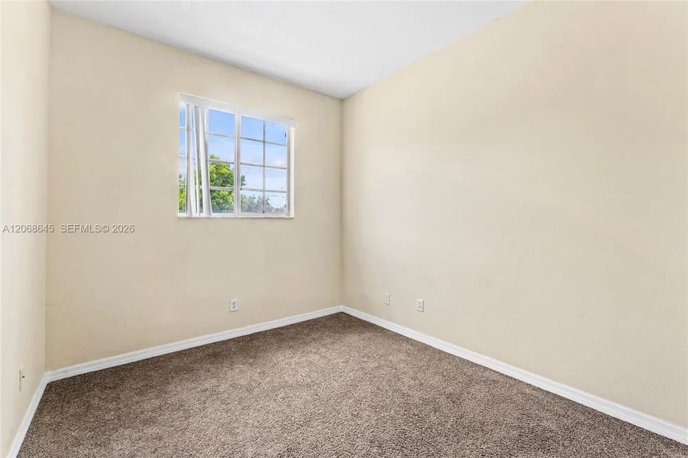 2004 Freeport Ln #4106 Riviera Beach, FL 33404