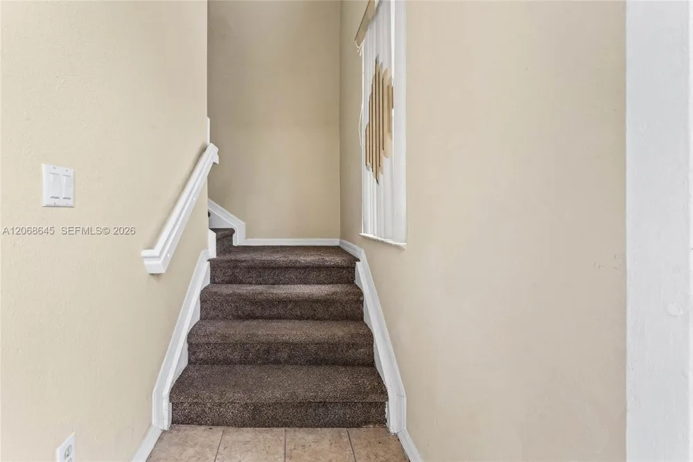 2004 Freeport Ln #4106 Riviera Beach, FL 33404