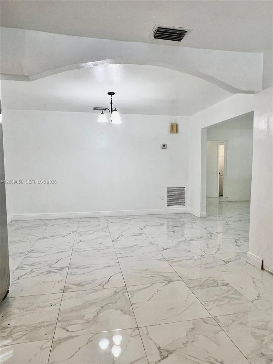 321 NE 170th St North Miami Beach, FL 33162