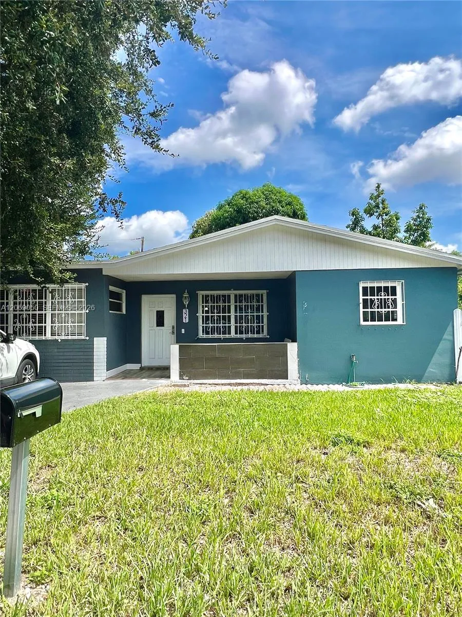 321 NE 170th St North Miami Beach, FL 33162