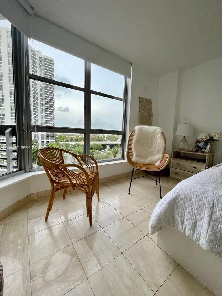 3600 Mystic Pointe dr #1010 Aventura, FL 33180