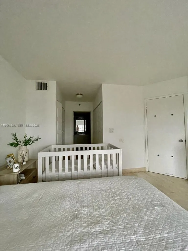 3600 Mystic Pointe dr #1010 Aventura, FL 33180
