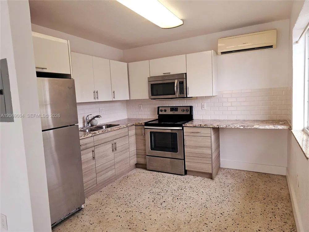 1736 SW 3rd St #1 Miami, FL 33135