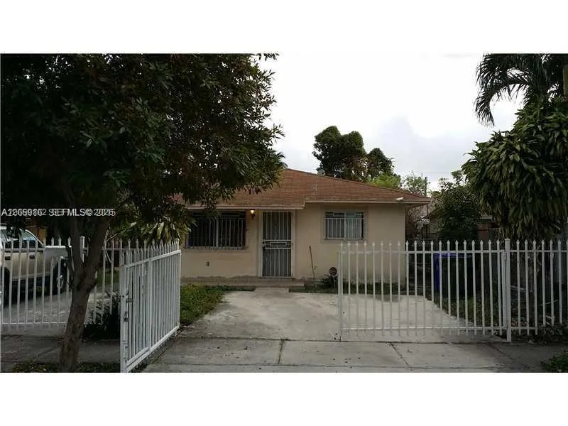 1336 NW 25th St #1338 Miami, FL 33142