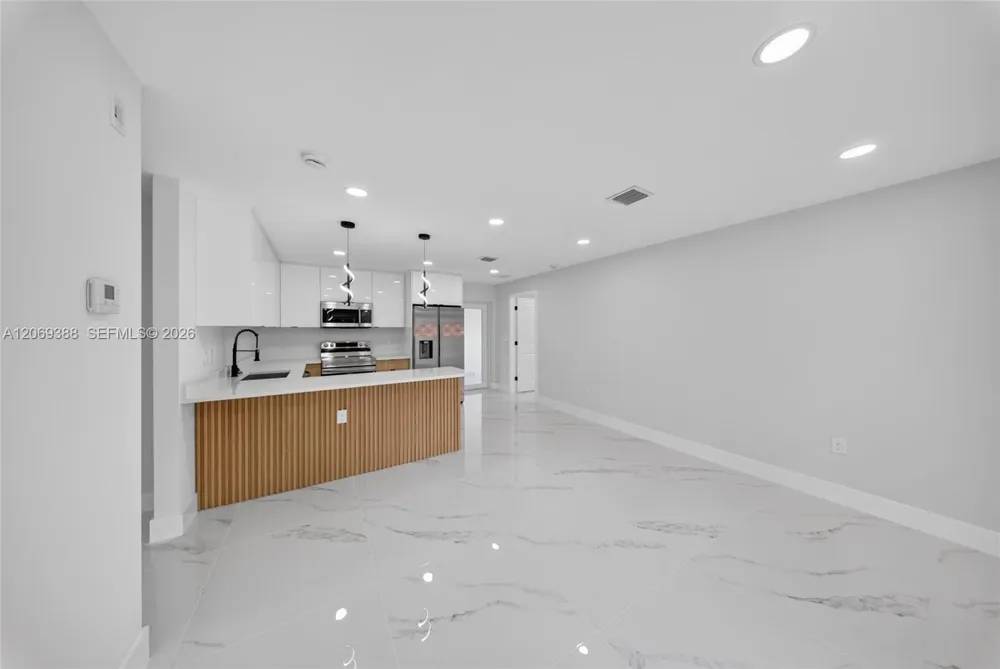 231 Andalucia Ave S Lehigh Acres, FL 33974