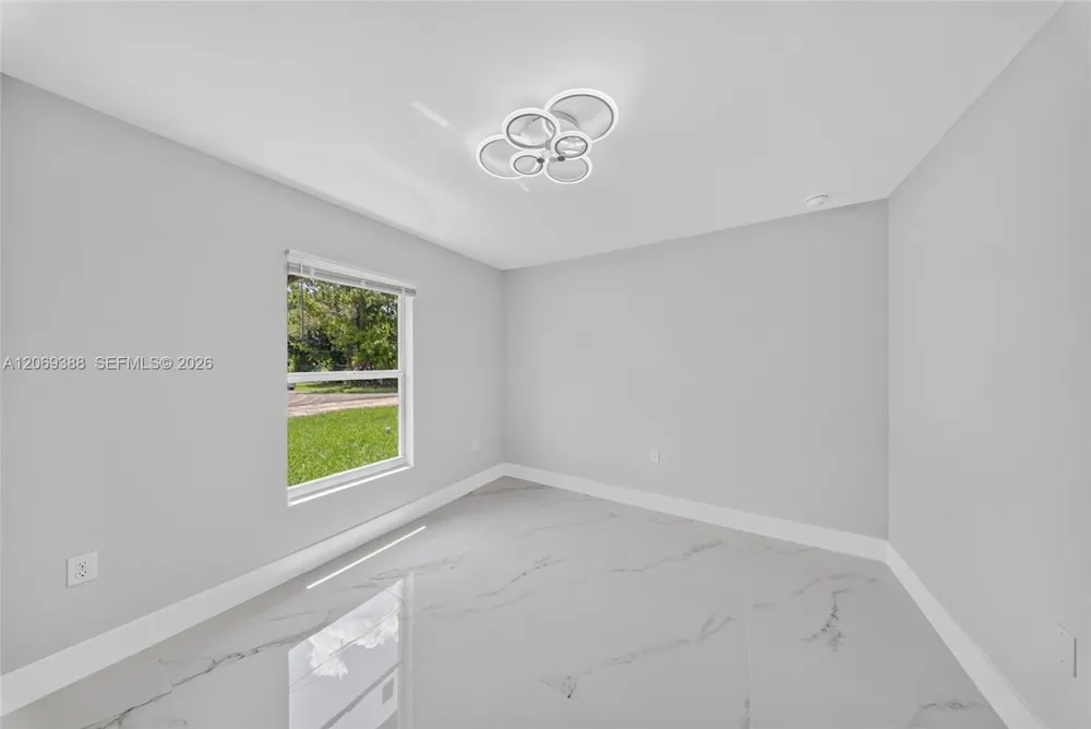 231 Andalucia Ave S Lehigh Acres, FL 33974