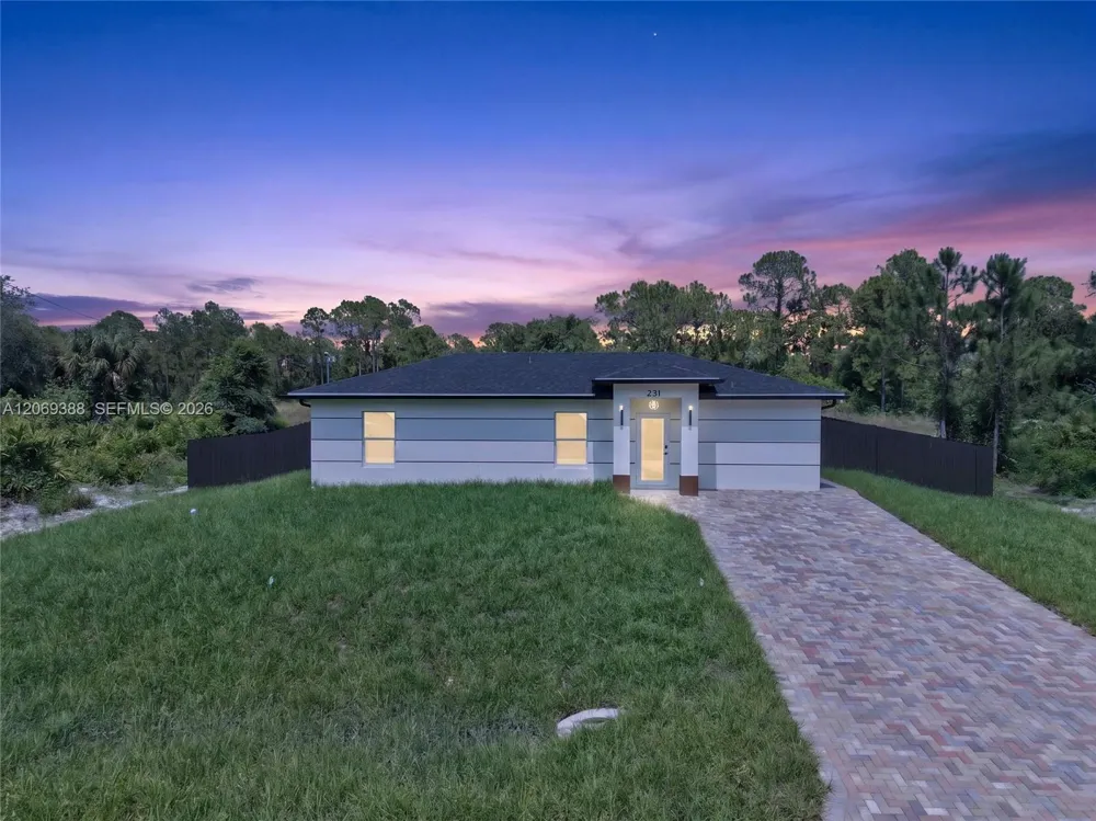 231 Andalucia Ave S Lehigh Acres, FL 33974