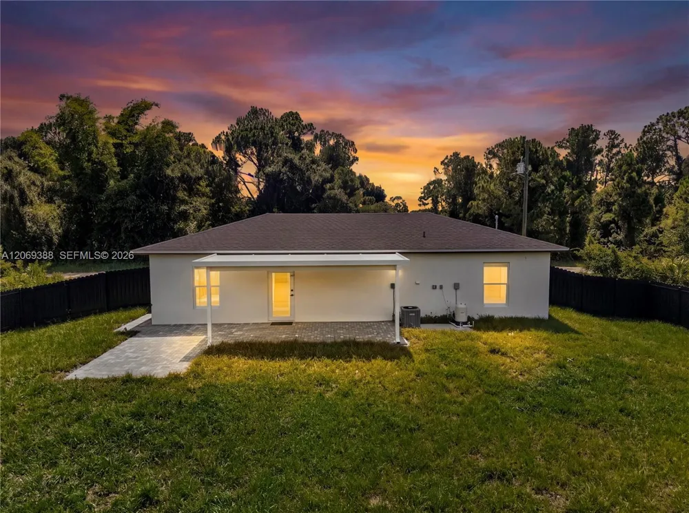 231 Andalucia Ave S Lehigh Acres, FL 33974