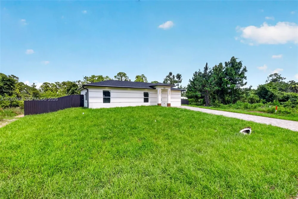 231 Andalucia Ave S Lehigh Acres, FL 33974