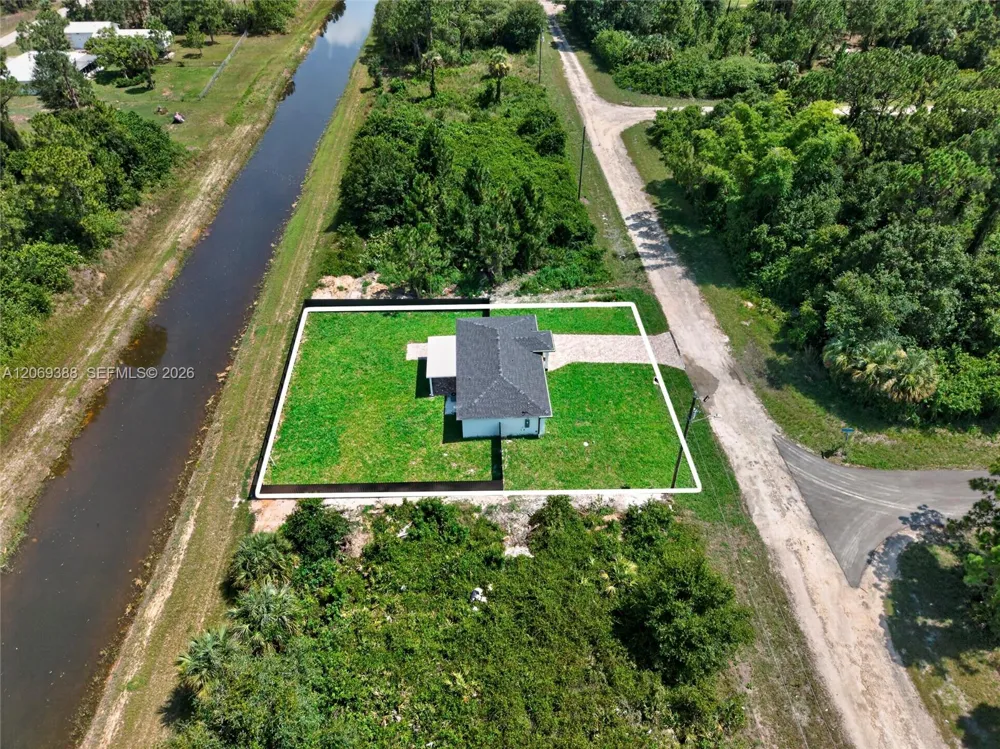 231 Andalucia Ave S Lehigh Acres, FL 33974