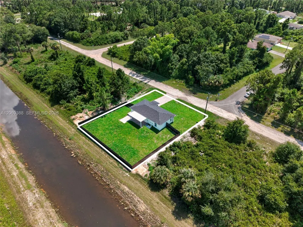 231 Andalucia Ave S Lehigh Acres, FL 33974