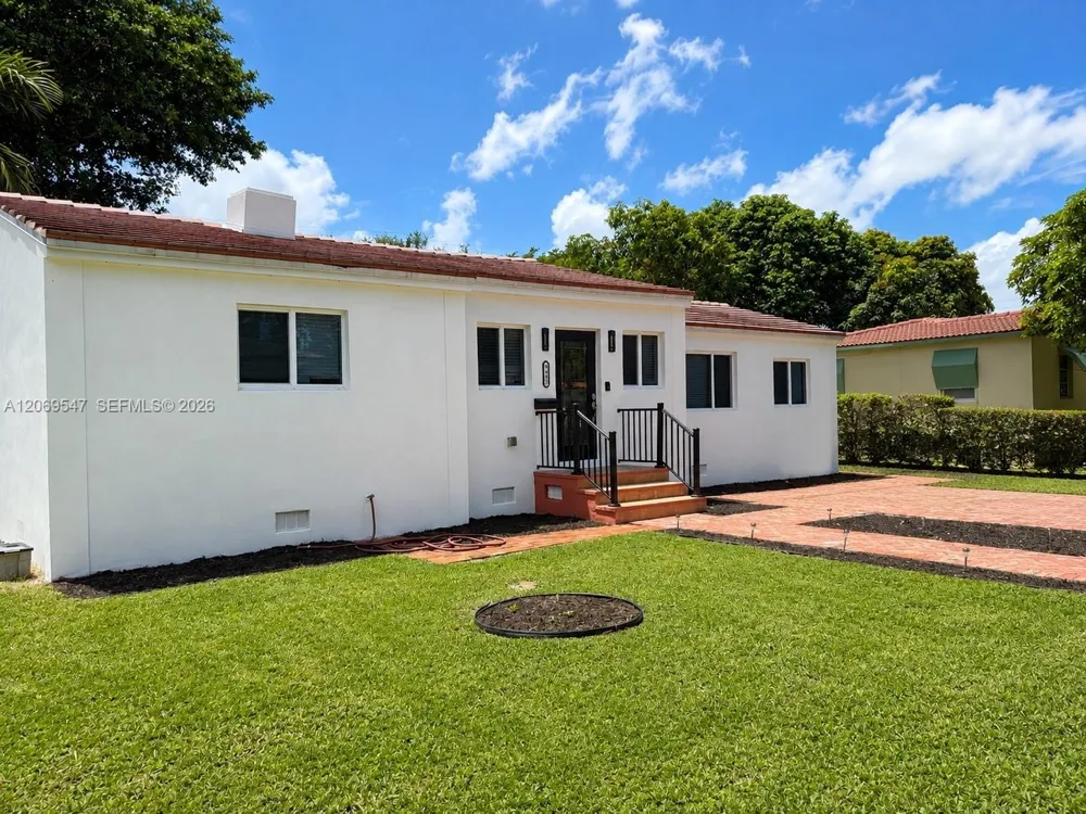 9402 NW 2nd Pl Miami Shores, FL 33150