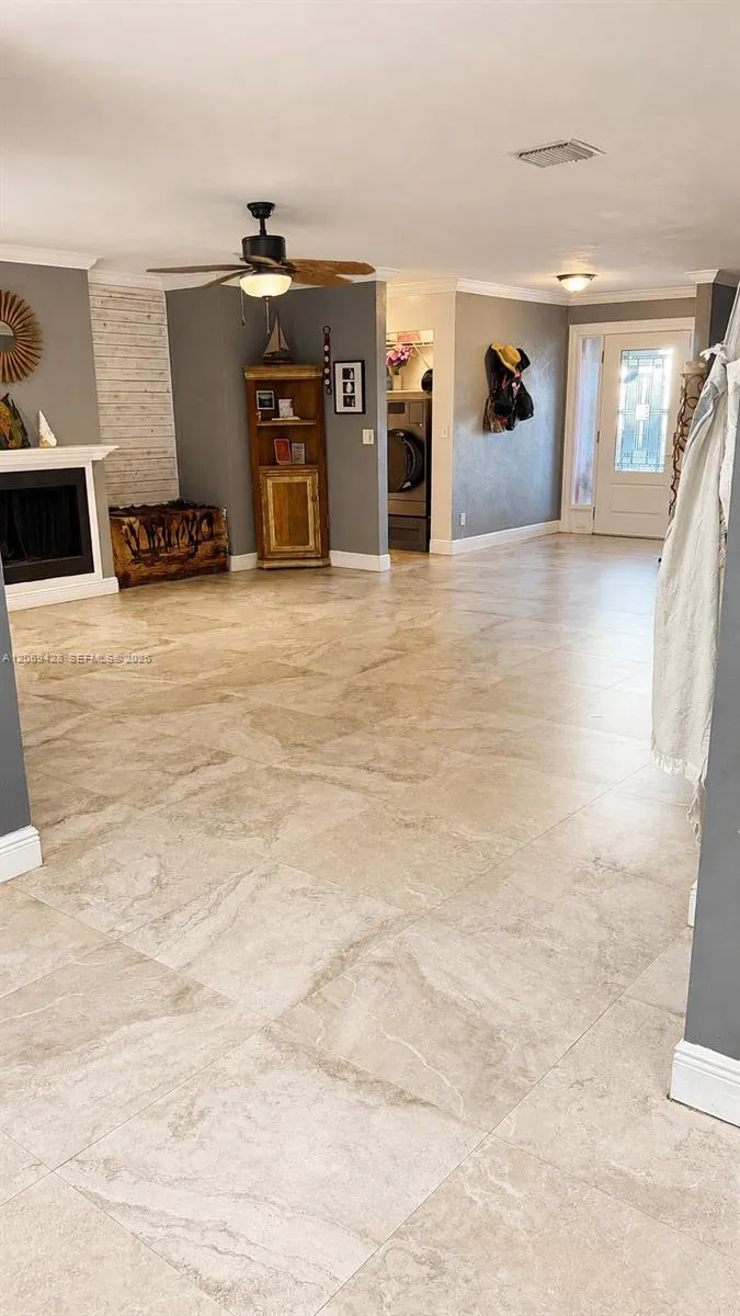 1676 S Goldeneye Ln Homestead, FL 33035