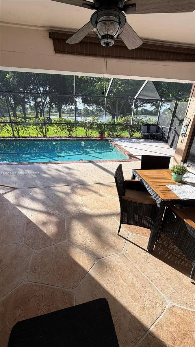 1676 S Goldeneye Ln Homestead, FL 33035