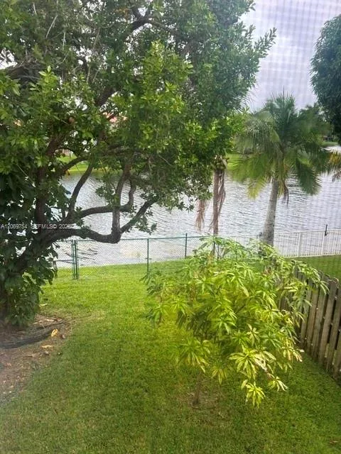 387 NW 107th Ave Pembroke Pines, FL 33026