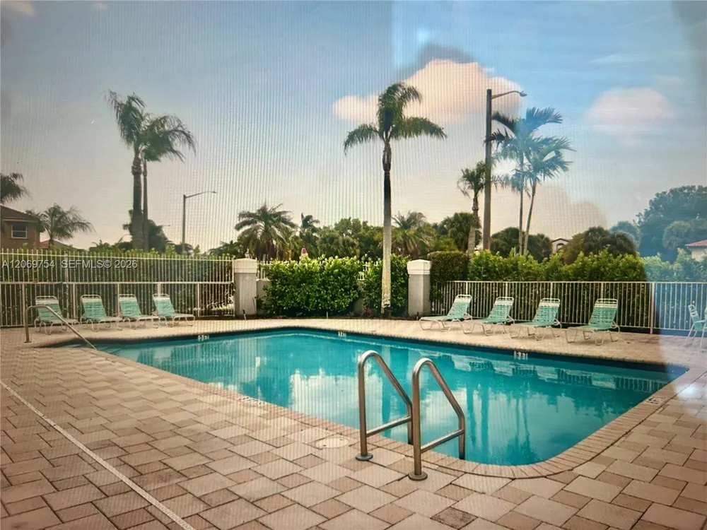 387 NW 107th Ave Pembroke Pines, FL 33026