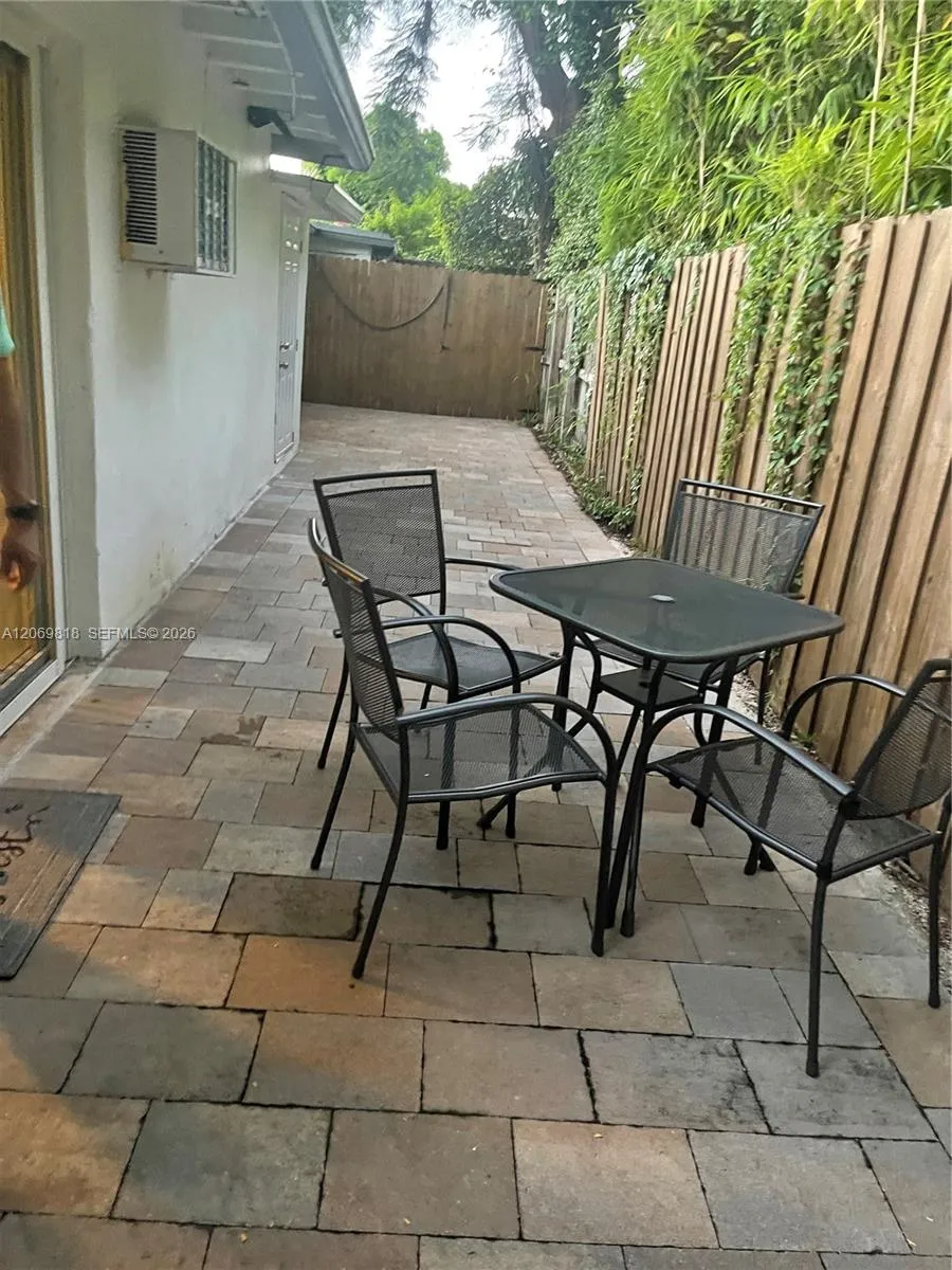 1708 Taft ST #3 Hollywood, FL 33020