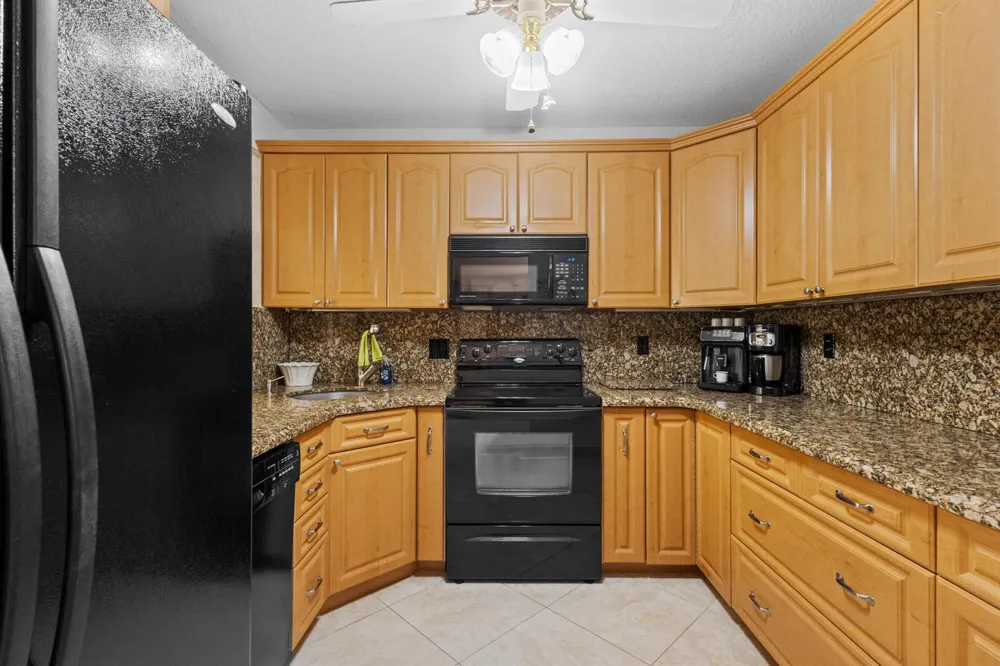 4532 Carambola Circle #27273 Coconut Creek, FL 33066