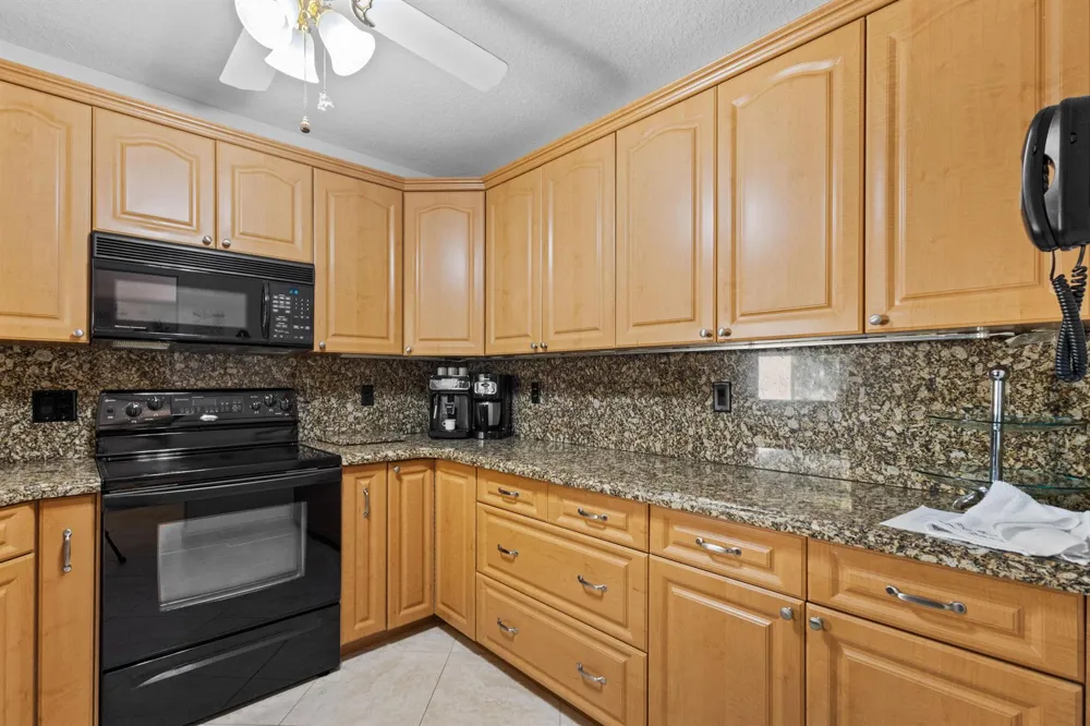 4532 Carambola Circle #27273 Coconut Creek, FL 33066