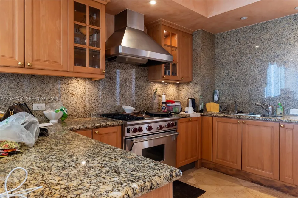 17875 Collins Ave #4001 Sunny Isles Beach, FL 33160