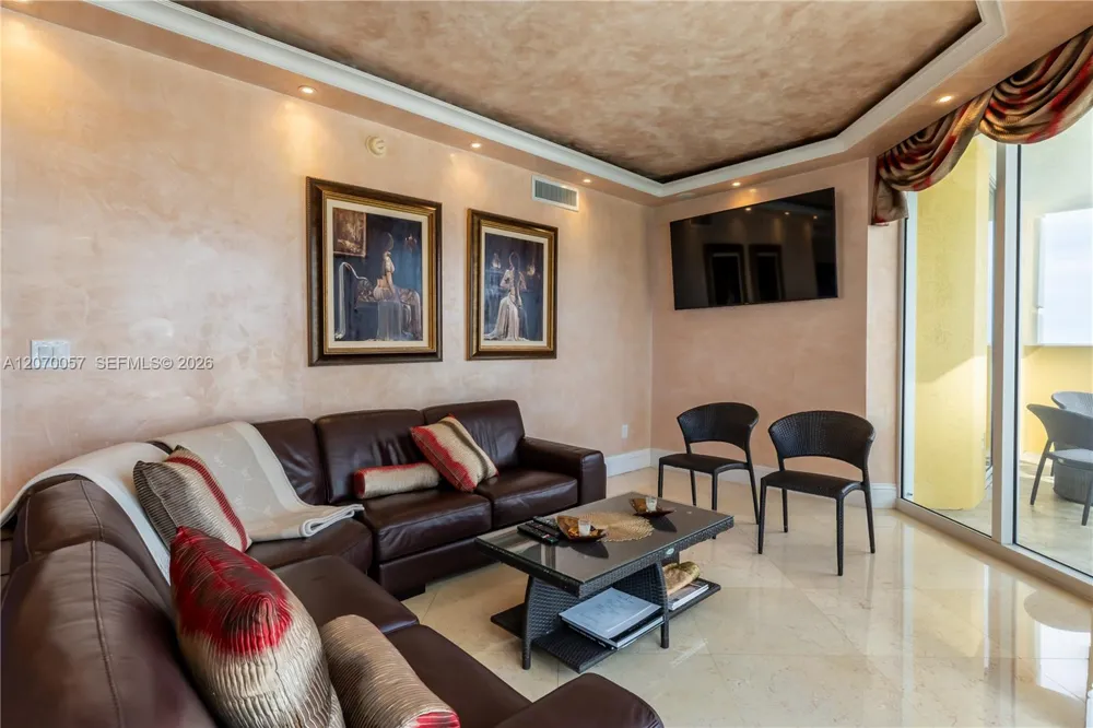 17875 Collins Ave #4001 Sunny Isles Beach, FL 33160