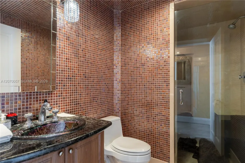 17875 Collins Ave #4001 Sunny Isles Beach, FL 33160
