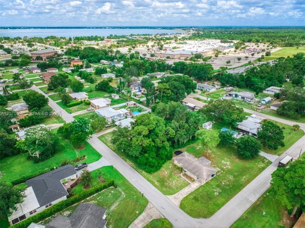 Swallow Ave Sebring, FL 33870