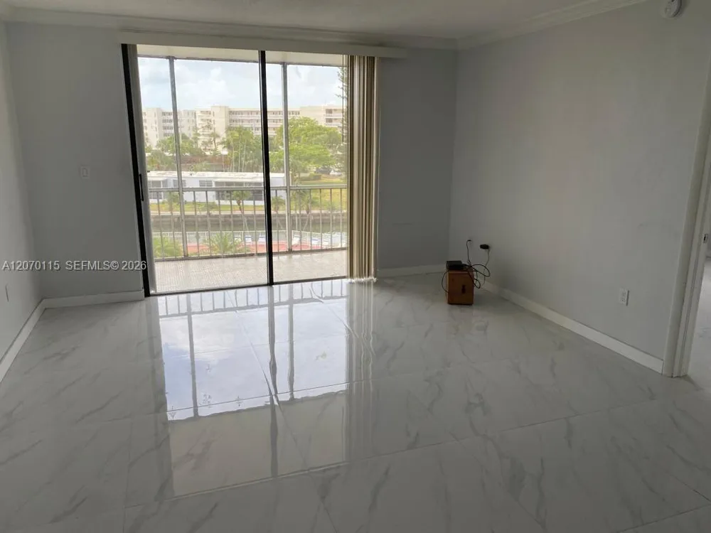 2859 Leonard Dr #G408 Aventura, FL 33160
