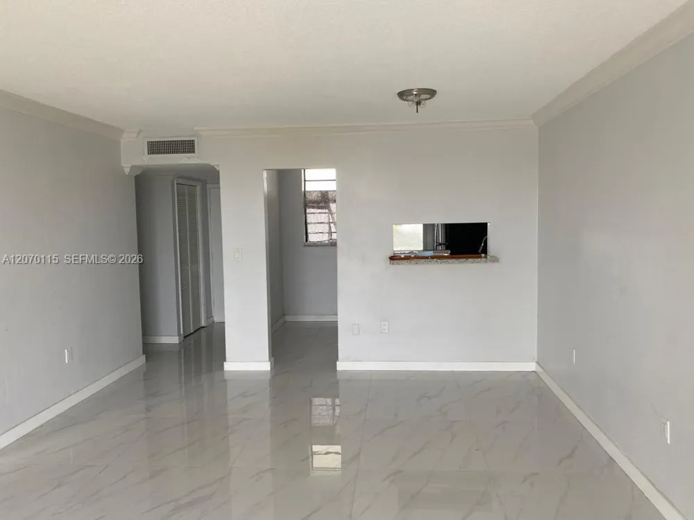 2859 Leonard Dr #G408 Aventura, FL 33160