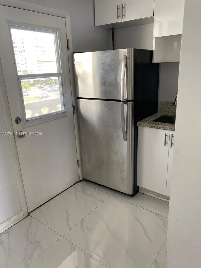 2859 Leonard Dr #G408 Aventura, FL 33160