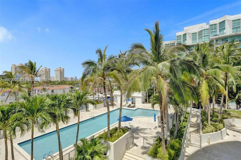 3029 NE 188th St #1010 Aventura, FL 33180