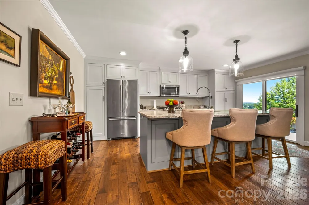 77 Chestnut Street #305 Tryon, NC 28782